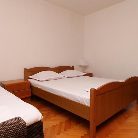 Dinka Guesthouse Makarska Eksteriør billede