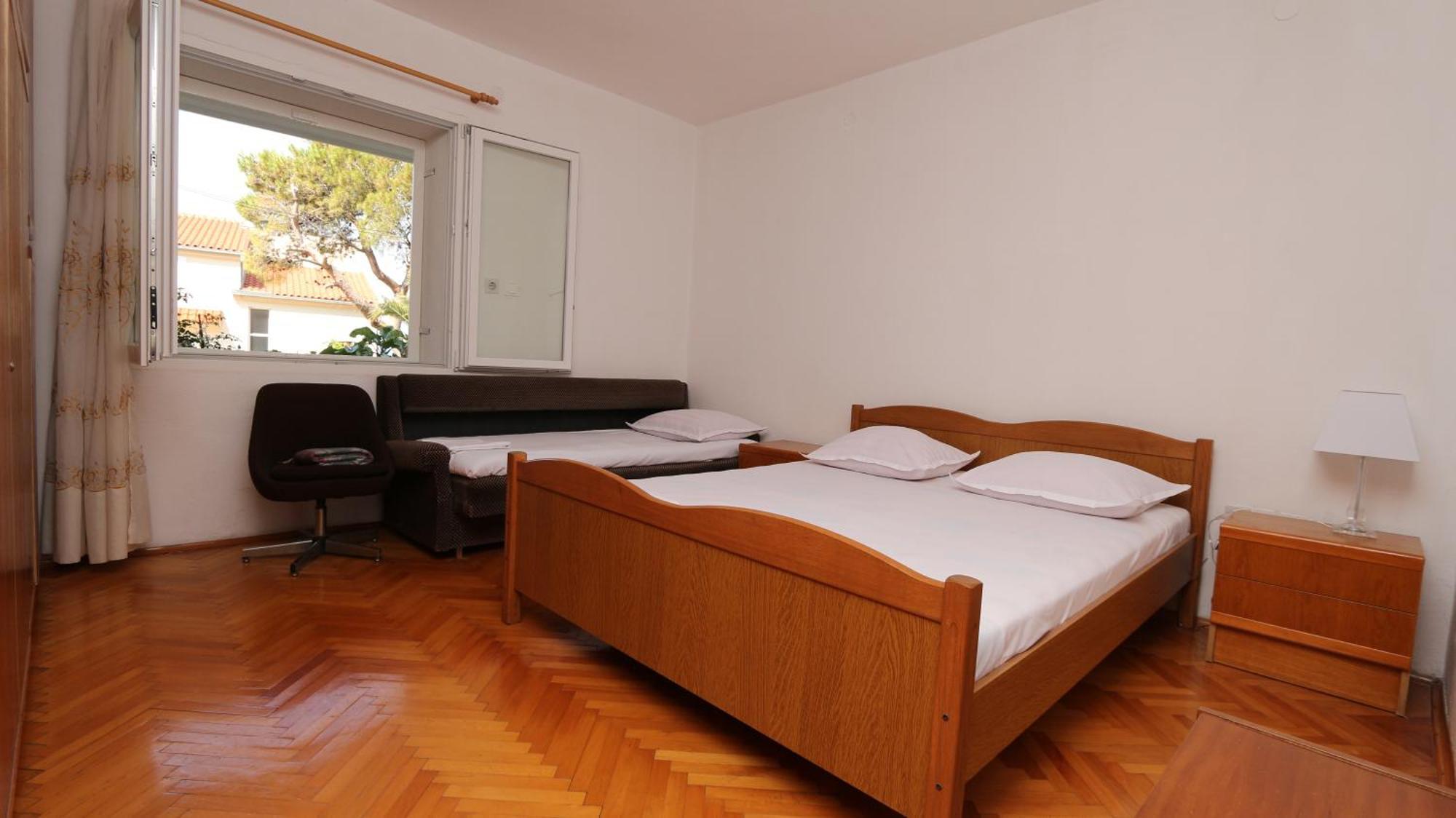Dinka Guesthouse Makarska Eksteriør billede