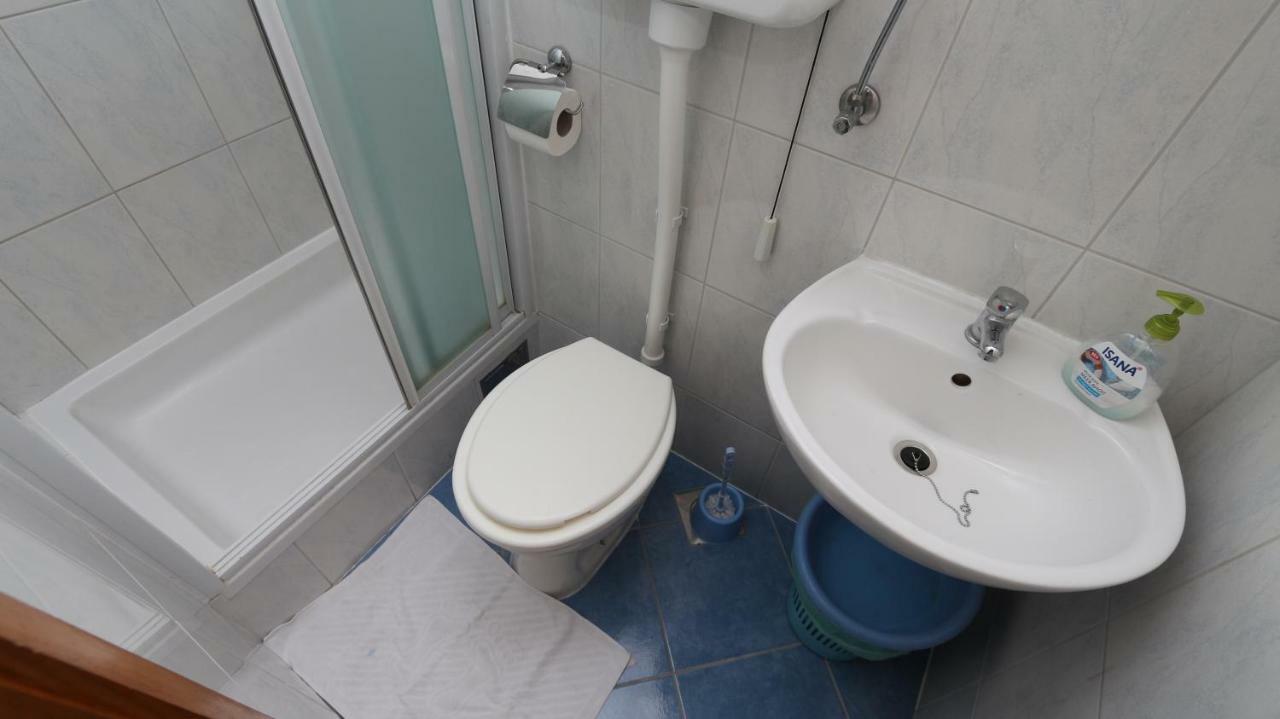 Dinka Guesthouse Makarska Eksteriør billede