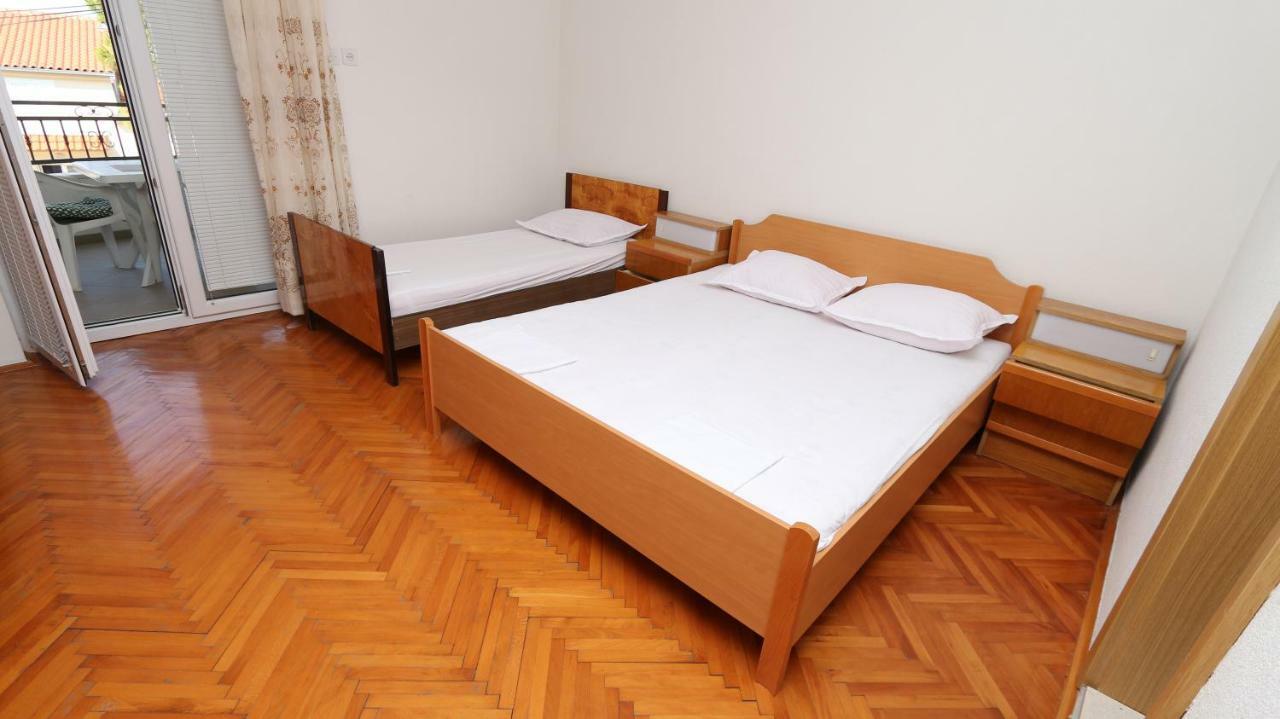 Dinka Guesthouse Makarska Eksteriør billede